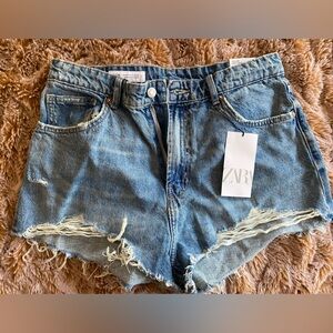 NWT Zara high rise short length denim shorts